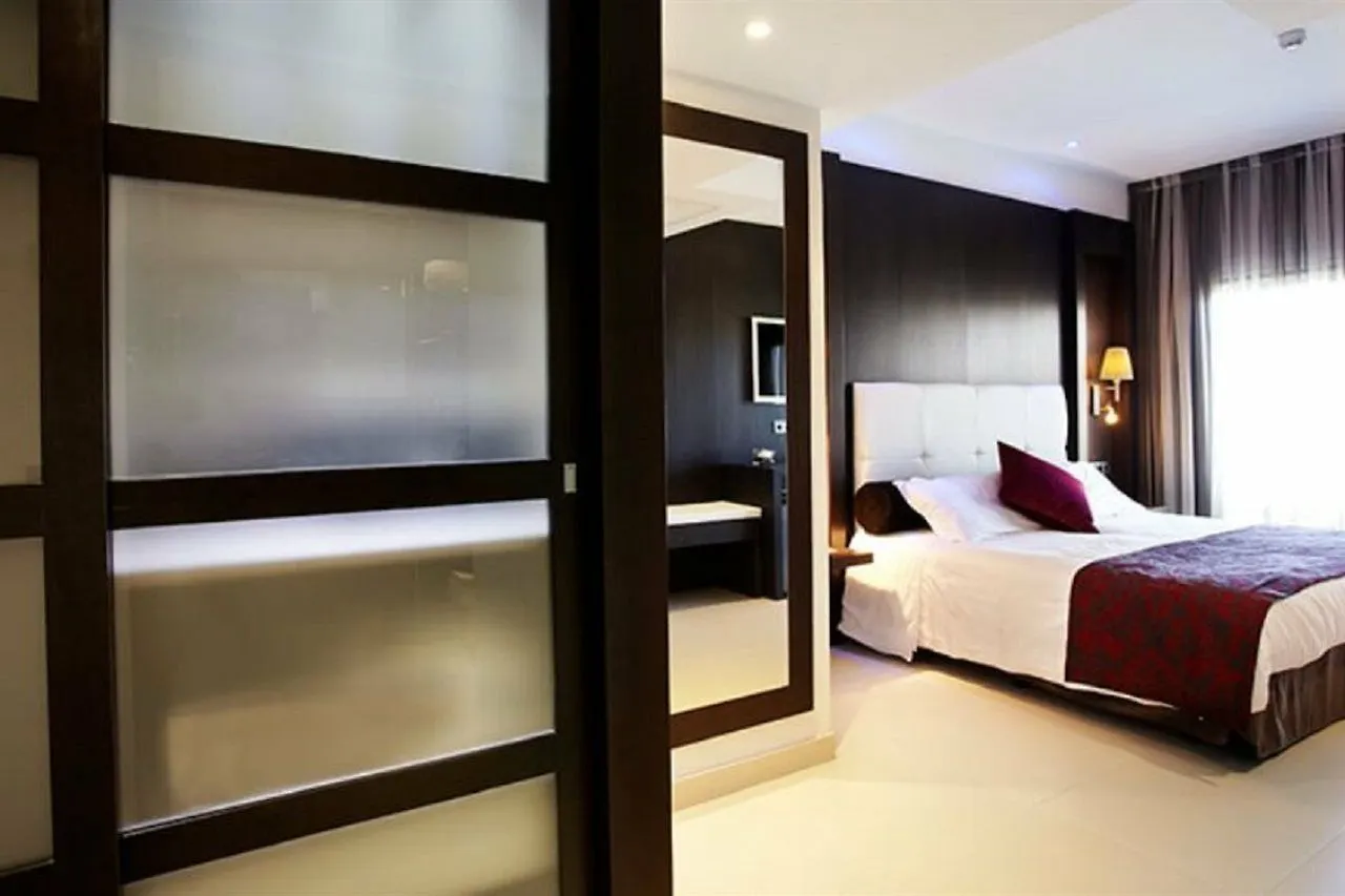 Hotel Saratoga Πάλμα ντε Μαγιόρκα 4*,