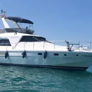 Hotel en barco Beautiful Boat